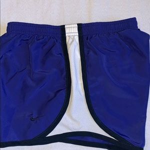 Nike Girls' Dry Heathered Tempo Running Shorts